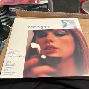 Taylor swift midnights vinyl